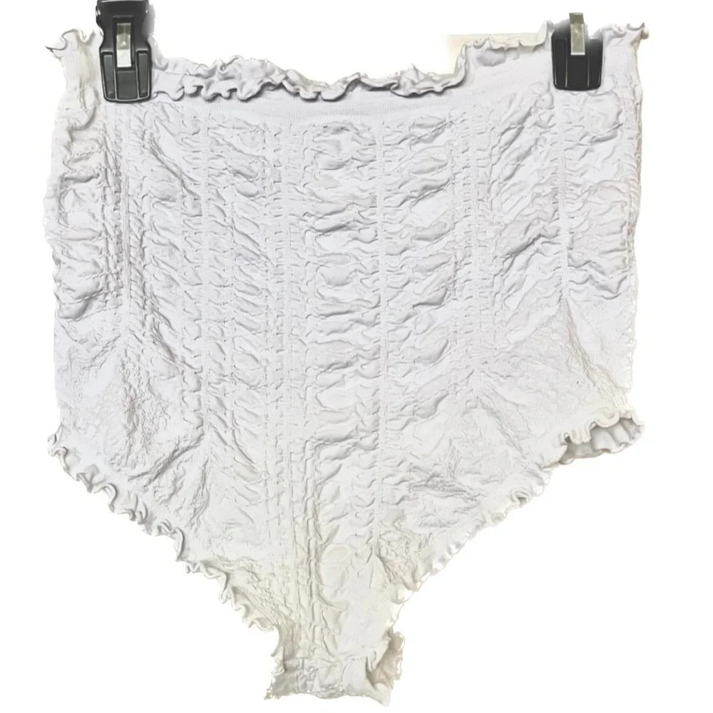Free People’s Chloe Ruched Ruffle White Shorties Size M/L